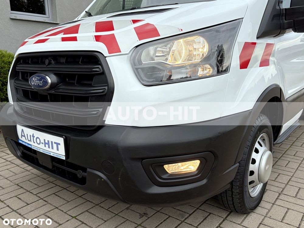 Ford Transit - 12
