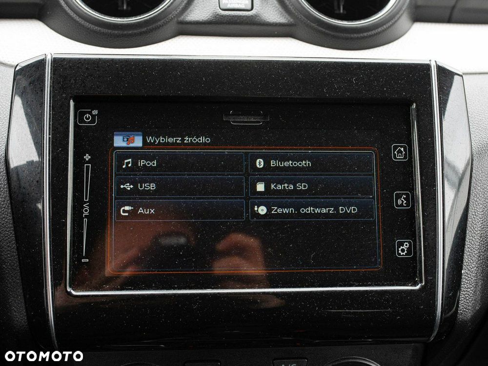 Suzuki Swift 1.2 SHVS Premium Plus - 19