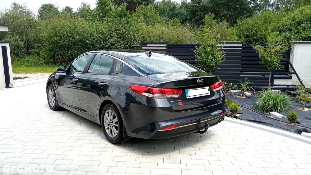 Kia Optima - 7
