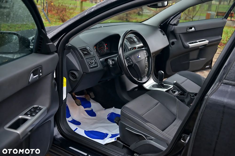 Volvo V50 1.8 Momentum - 23