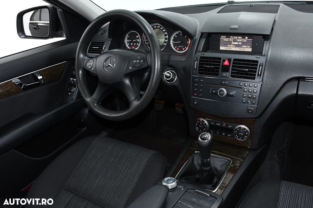 Mercedes-Benz C 200 CDI DPF BlueEFFICIENCY Elegance - 5