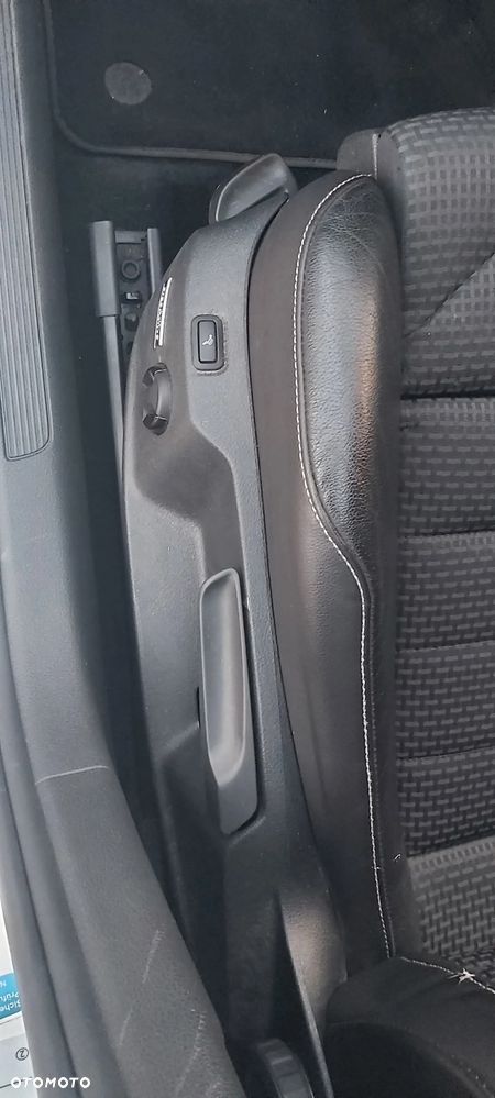 Volkswagen Golf - 14