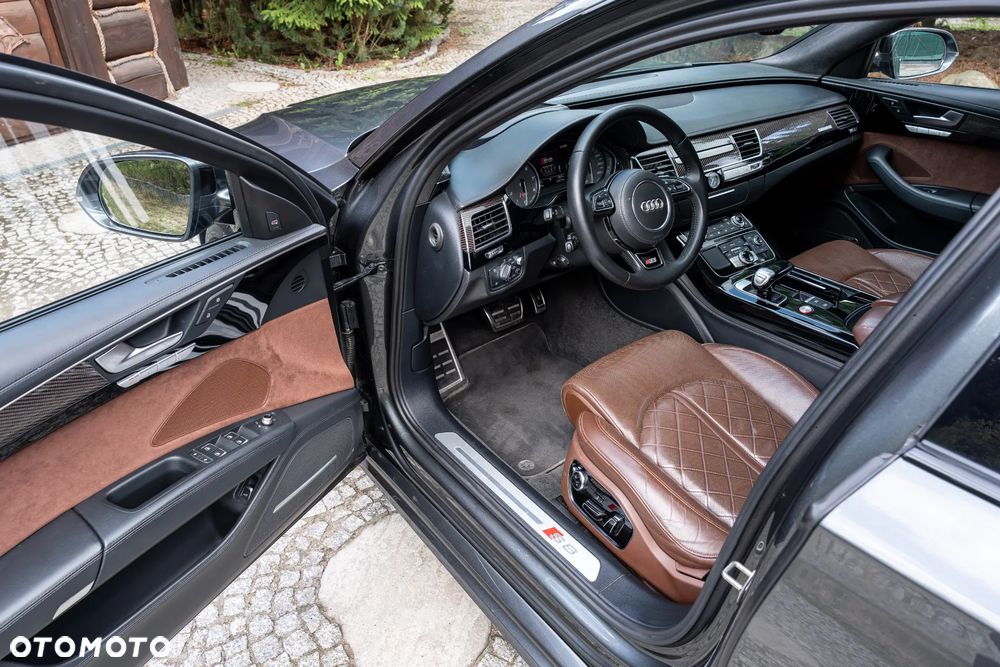 Audi S8 Plus 4.0 TFSI Quattro - 22