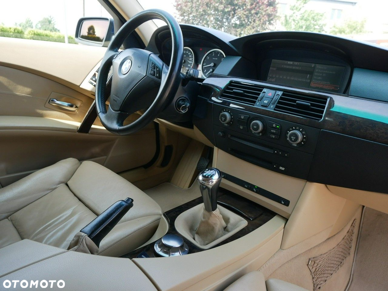 BMW Seria 5 525i - 27