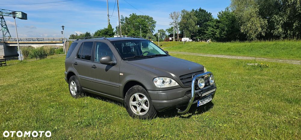 Mercedes-Benz ML - 1