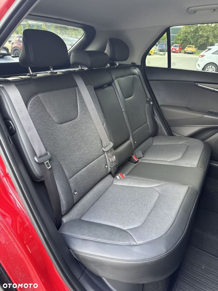 Kia Niro 1.6 GDI Hybrid Business Line - 32