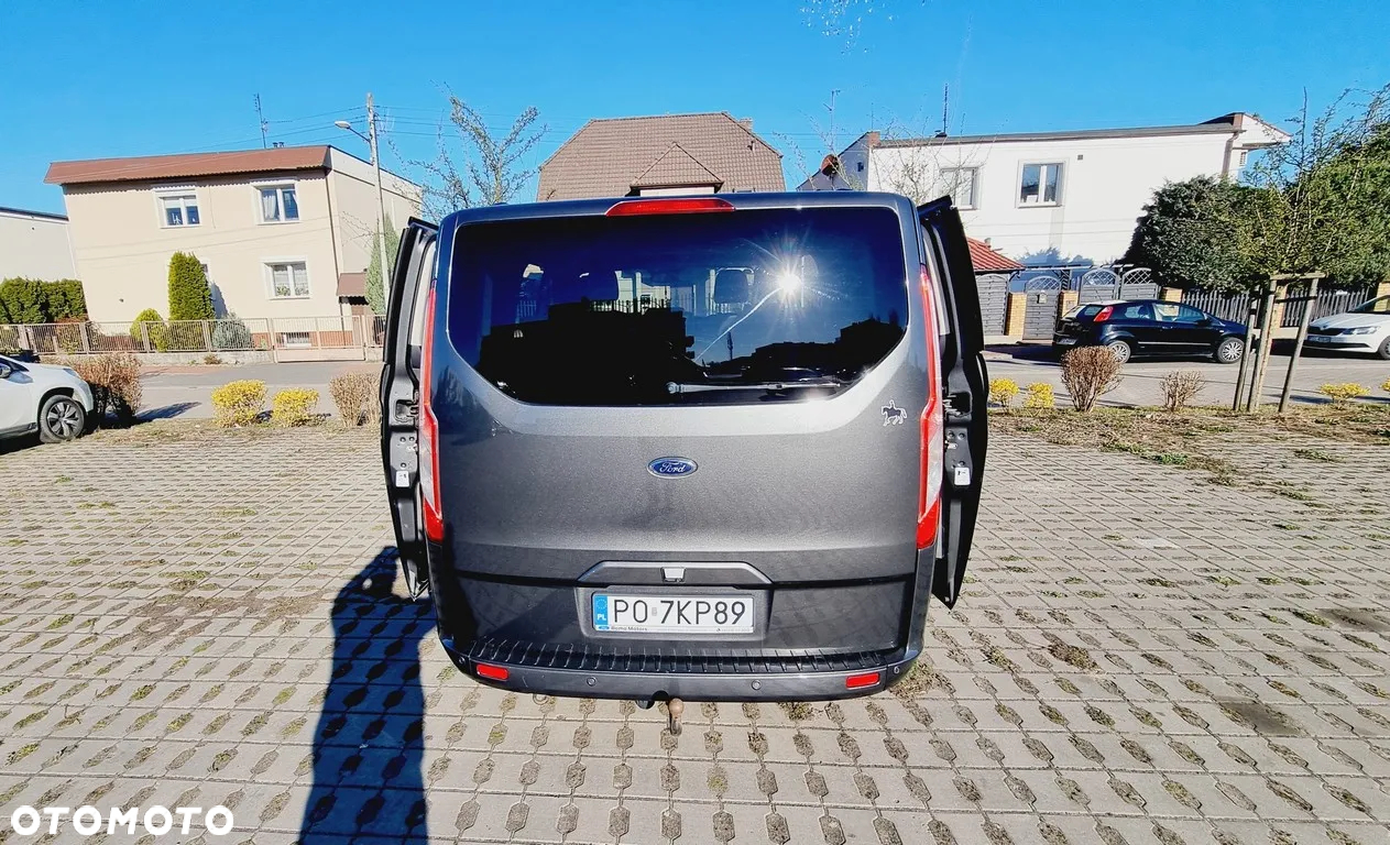 Ford Tourneo Custom - 7