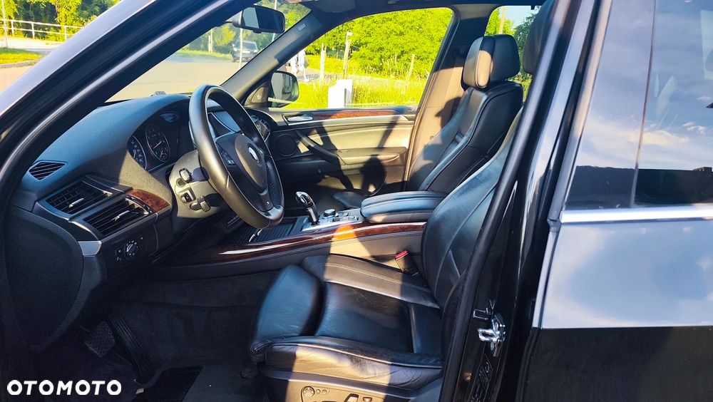 BMW X5 4.8 is Edition Exclusive - 30