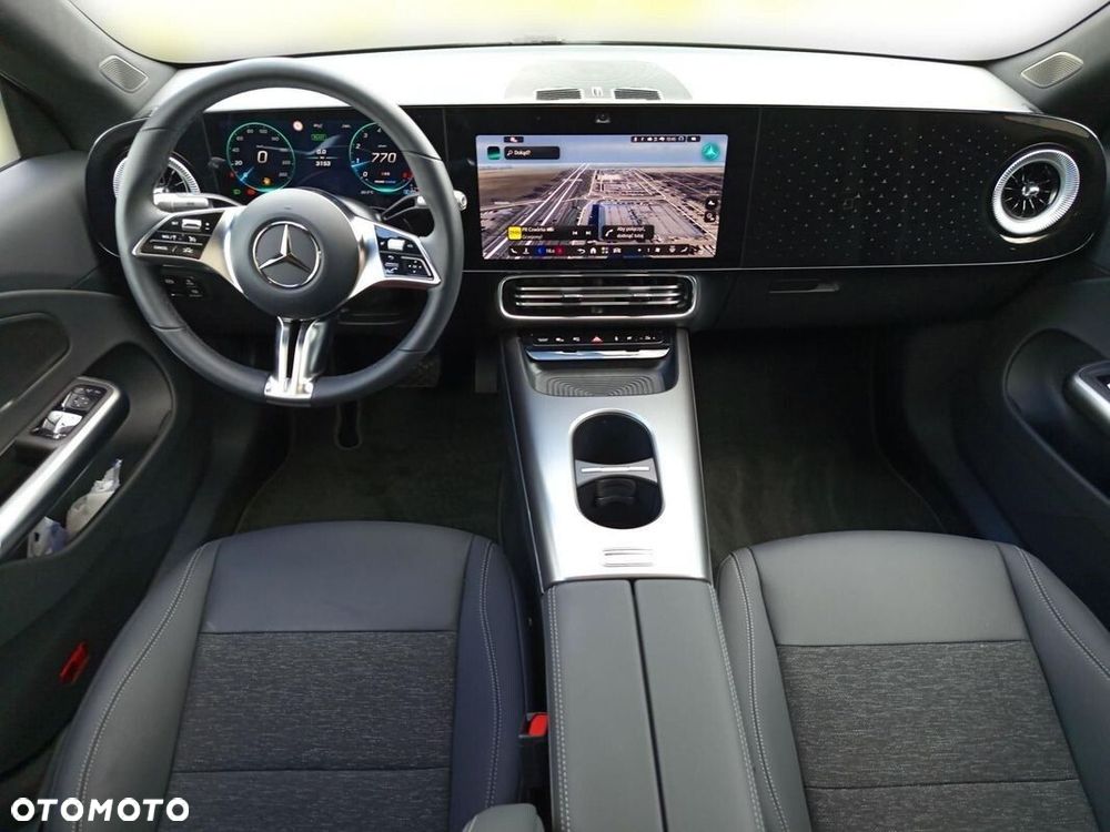 Mercedes-Benz CLA 200 mHEV 8G-DCT - 17