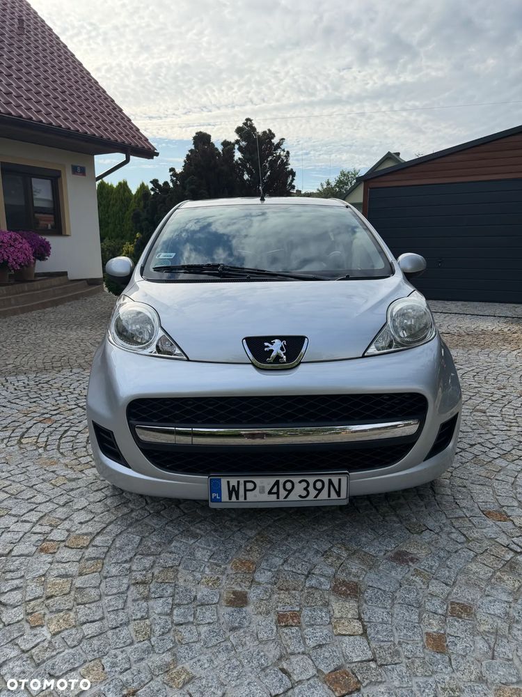 Peugeot 107 1.0 Trendy - 2
