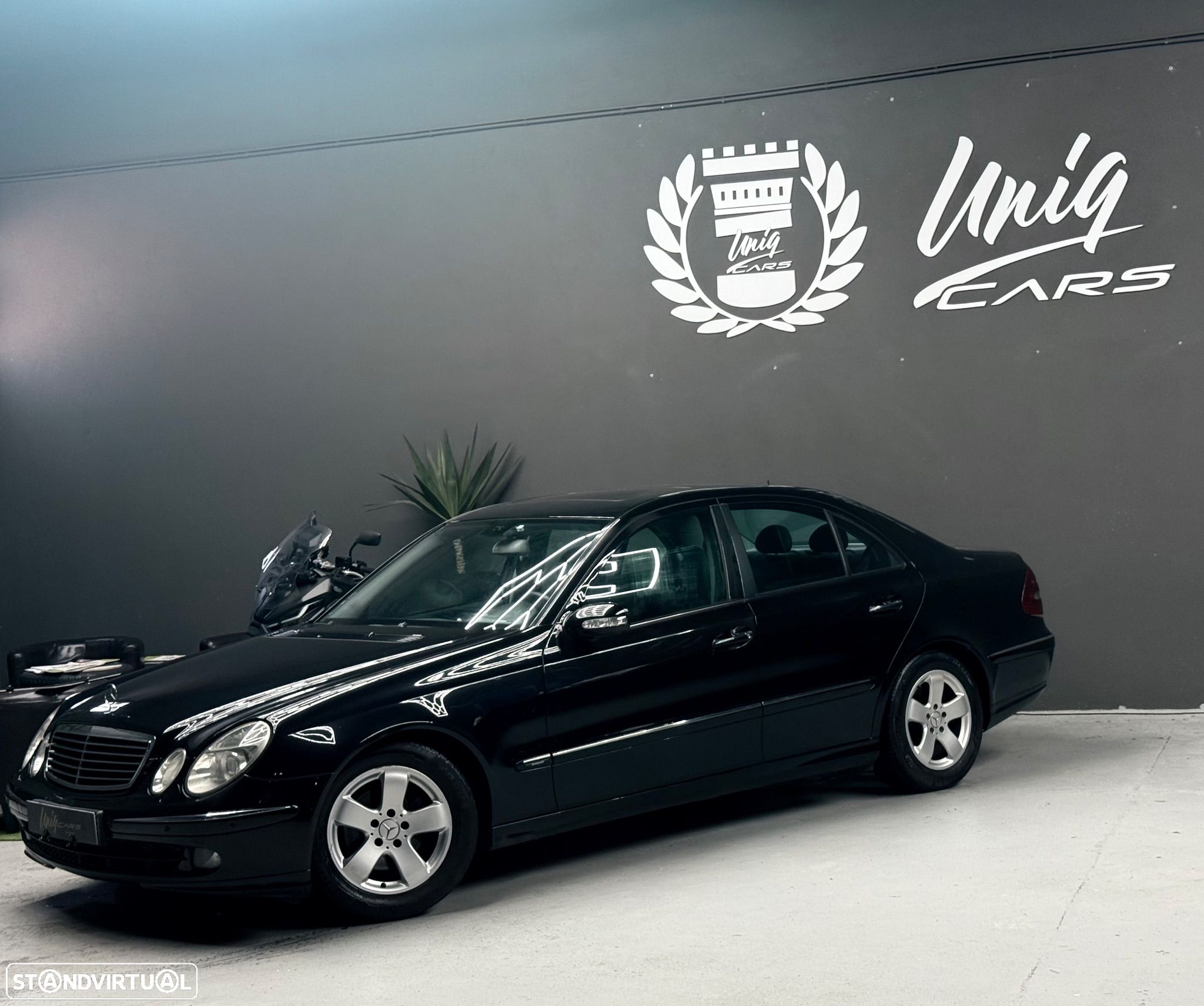 Mercedes-Benz E 220 CDi Avantgarde Aut. - 1