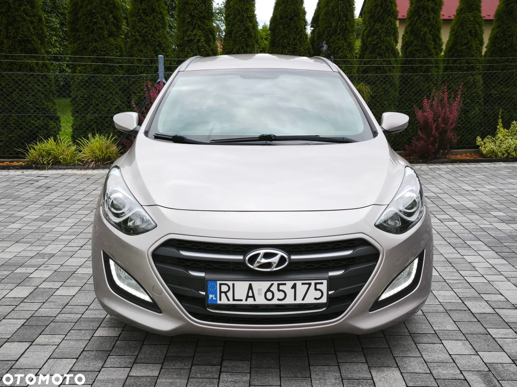 Hyundai i30 1.6 Comfort - 10