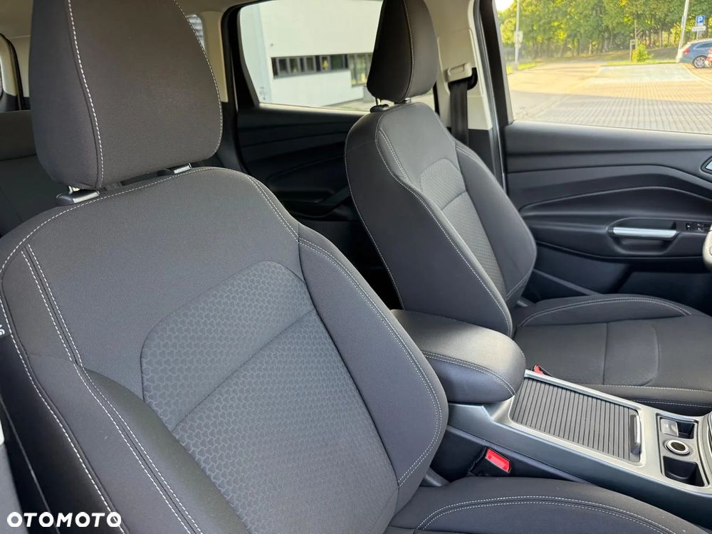 Ford Kuga 1.5 EcoBoost FWD Titanium - 29