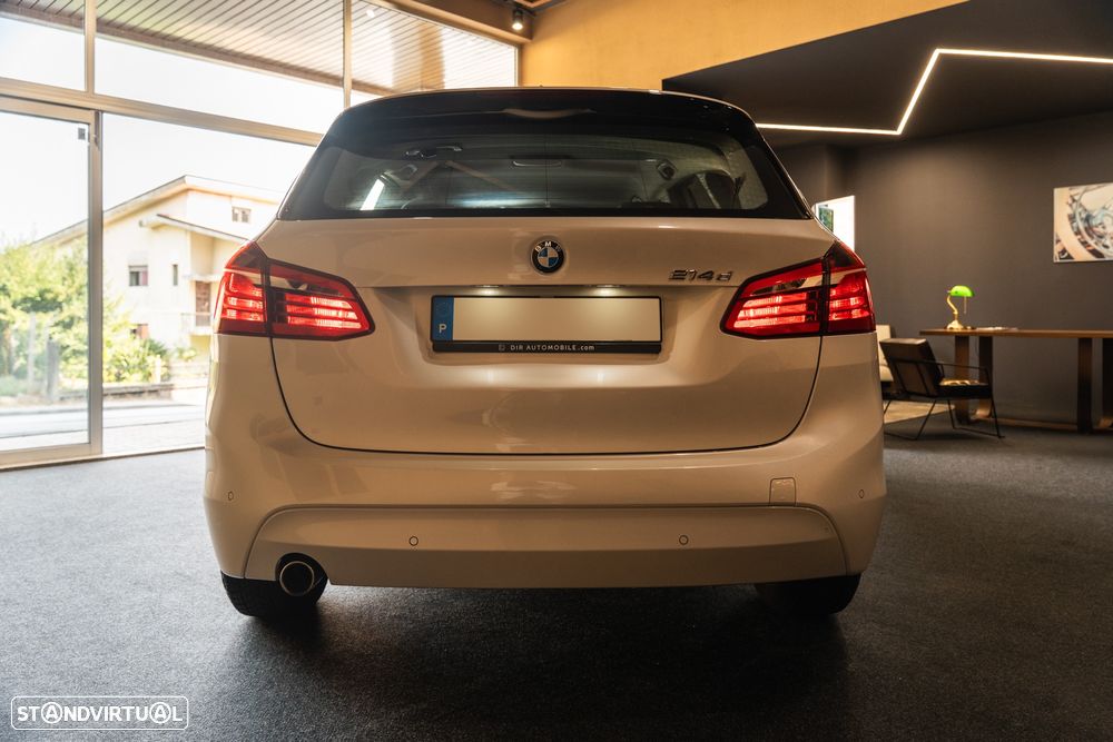 BMW 214 Active Tourer d Luxury Line - 4