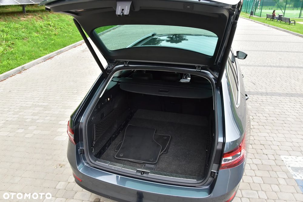 Skoda Superb 2.0 TDI 4x4 DSG L&K - 24