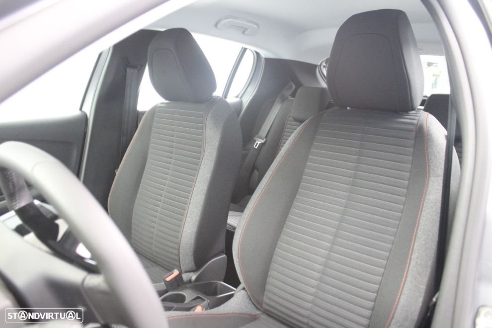 Peugeot 208 1.2 PureTech Active Pack - 29