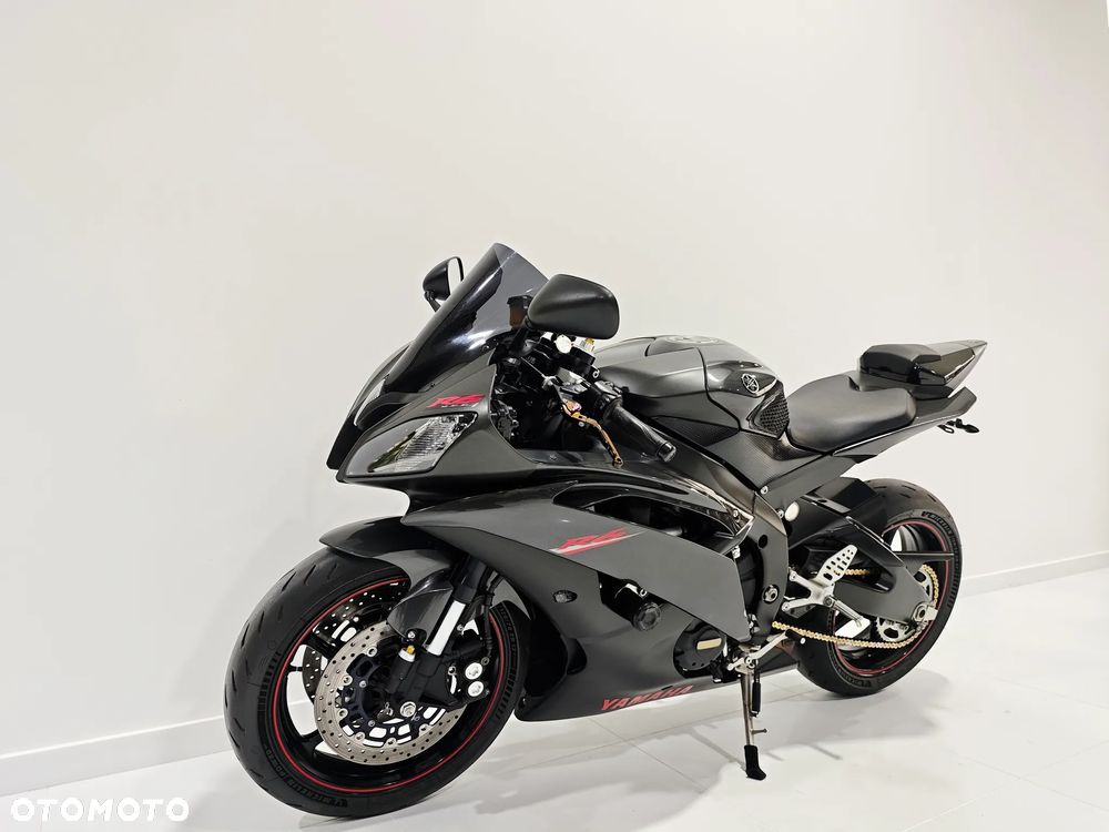 Yamaha R6 - 3