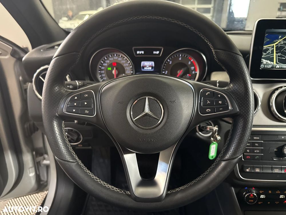 Mercedes-Benz GLA 220 d Aut. - 17