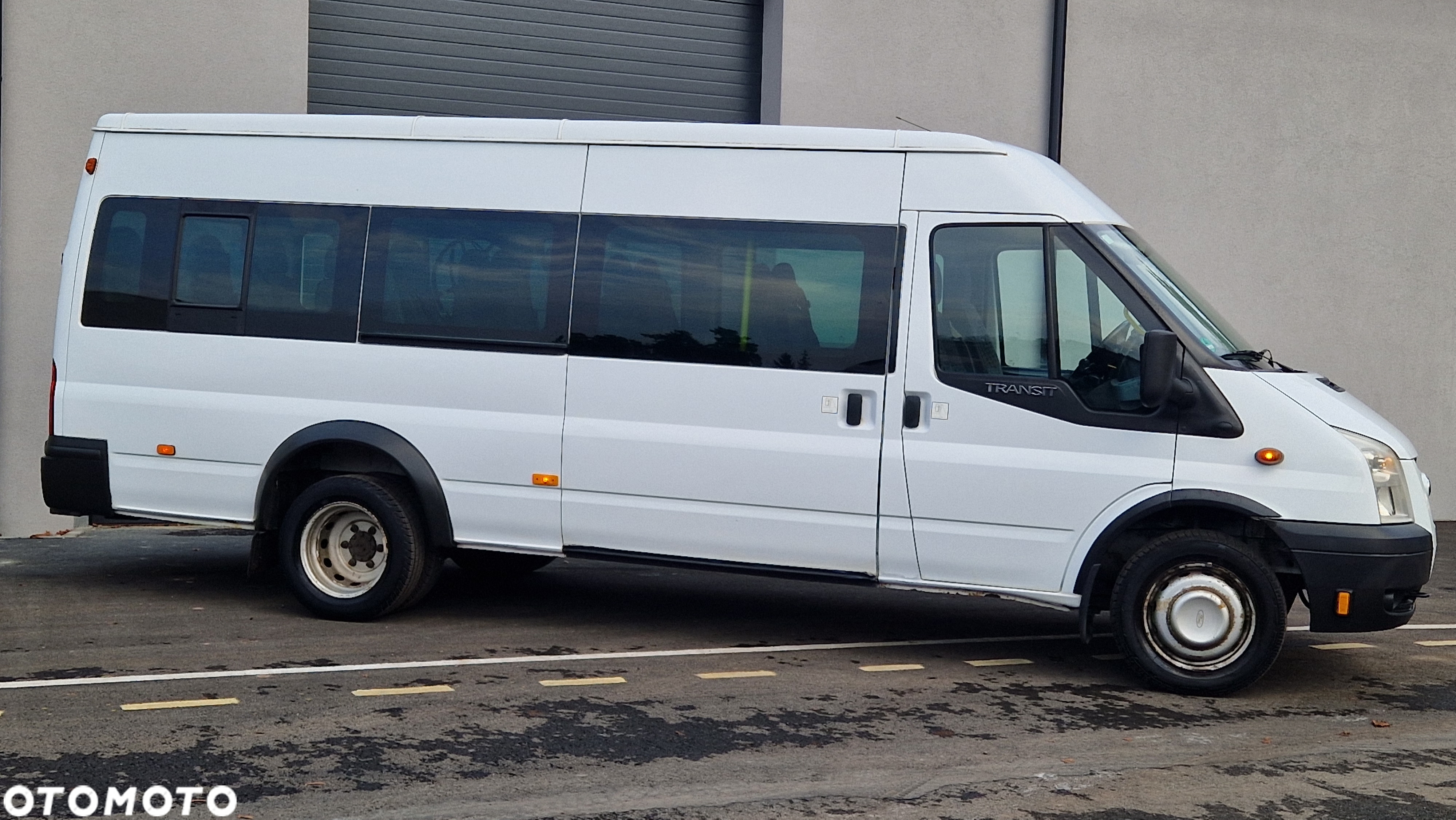 Ford TRANSIT AUTOBUS 17 OSÓB MINIAUTOBUS MIKROBUS KLIMA WEBASTO BLIZNIAKI - 8