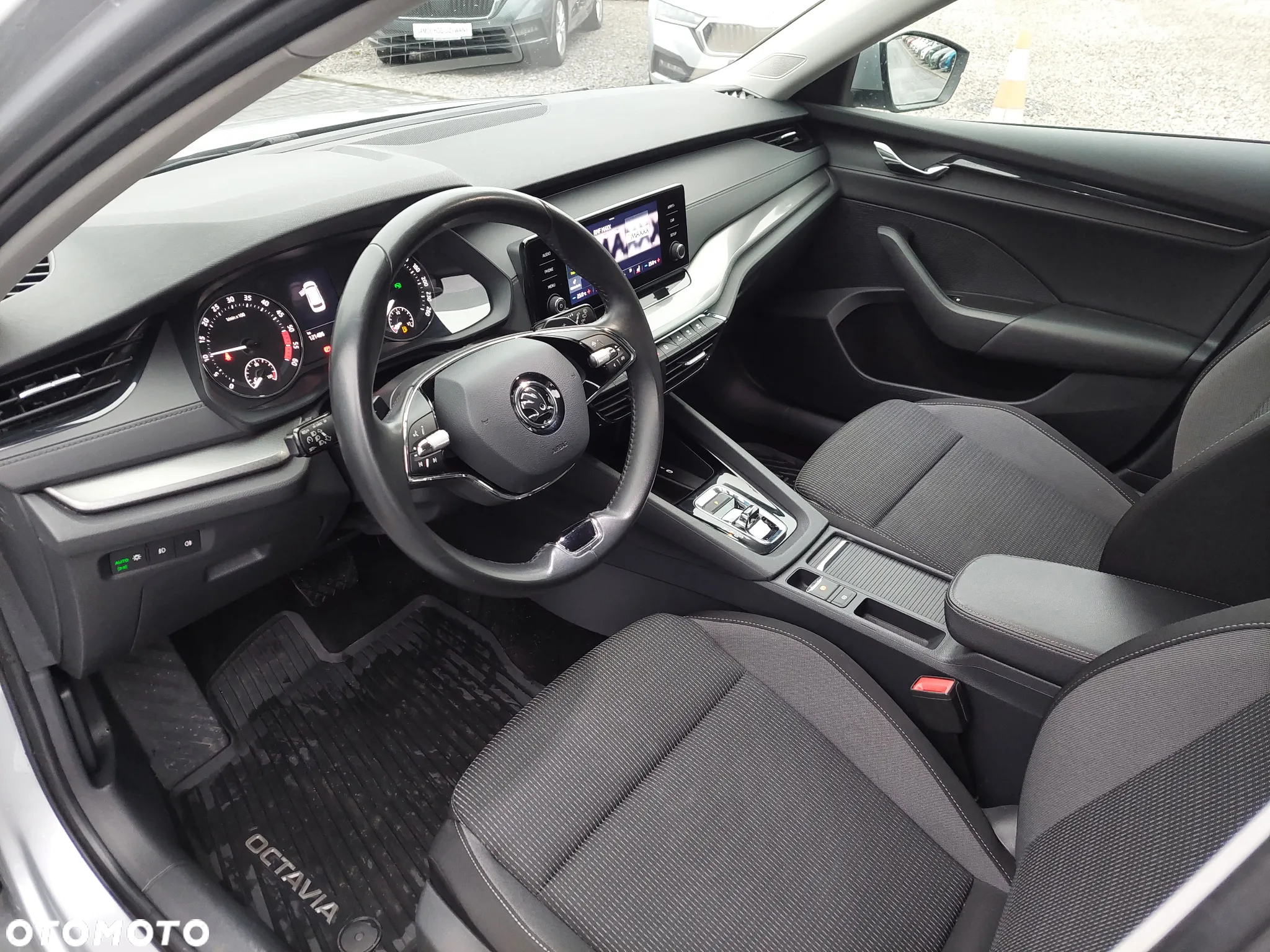Skoda Octavia 2.0 TDI Ambition DSG - 11