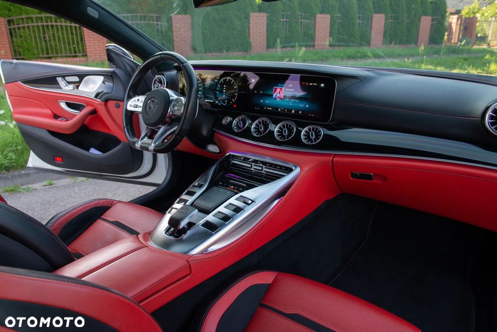 Mercedes-Benz AMG GT 63 S 4Matic+ Speedshift MCT 9G - 30