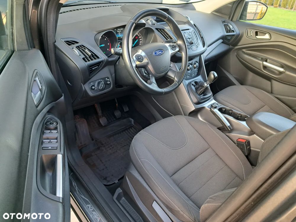 Ford Kuga - 15