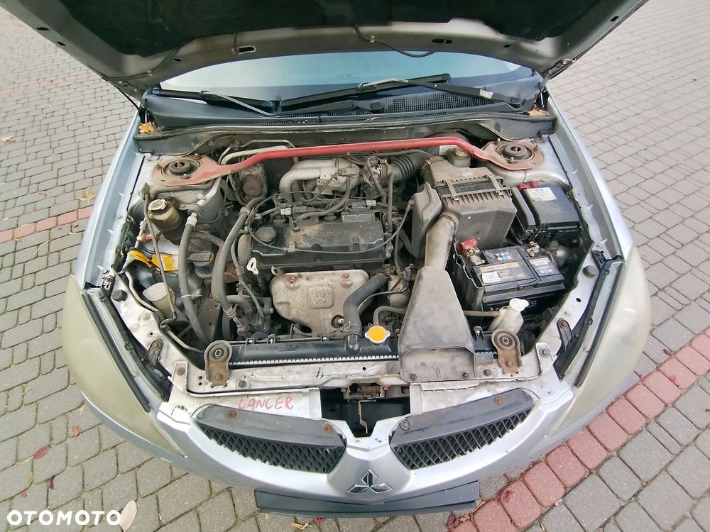 Mitsubishi Lancer 1.6 Sport - 11