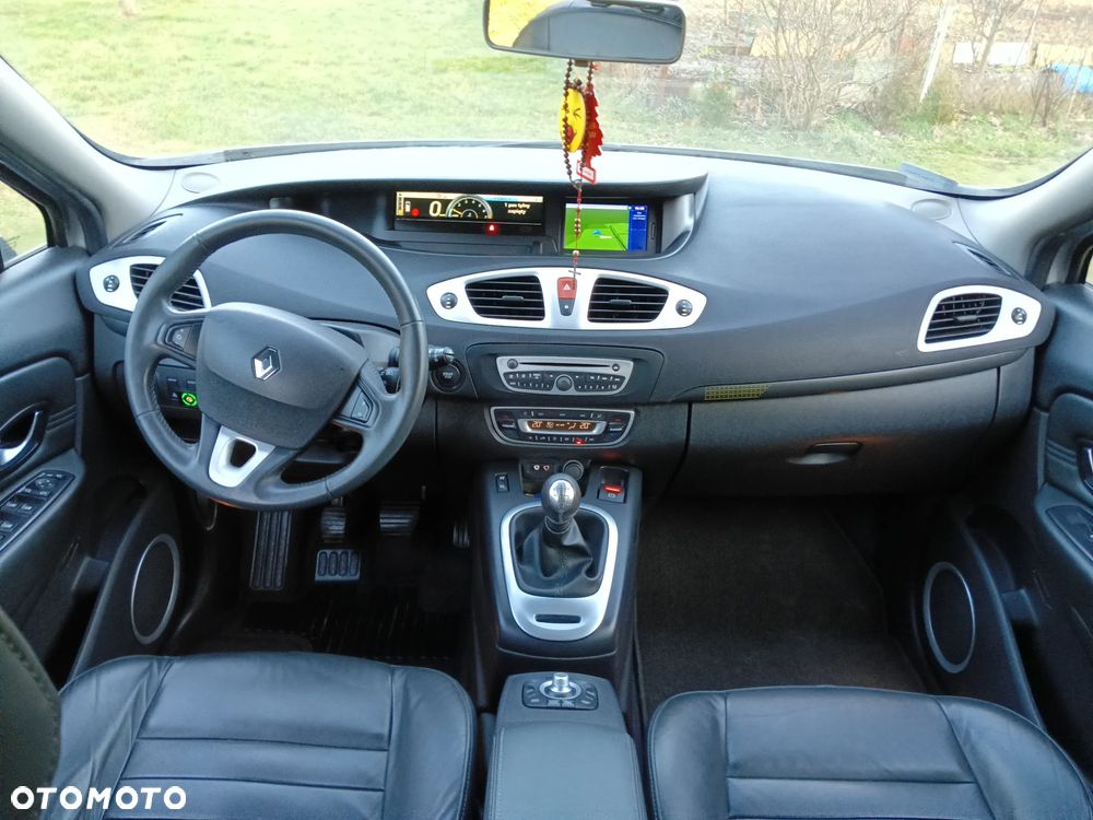 Renault Scenic 1.4 16V TCE Expression - 16