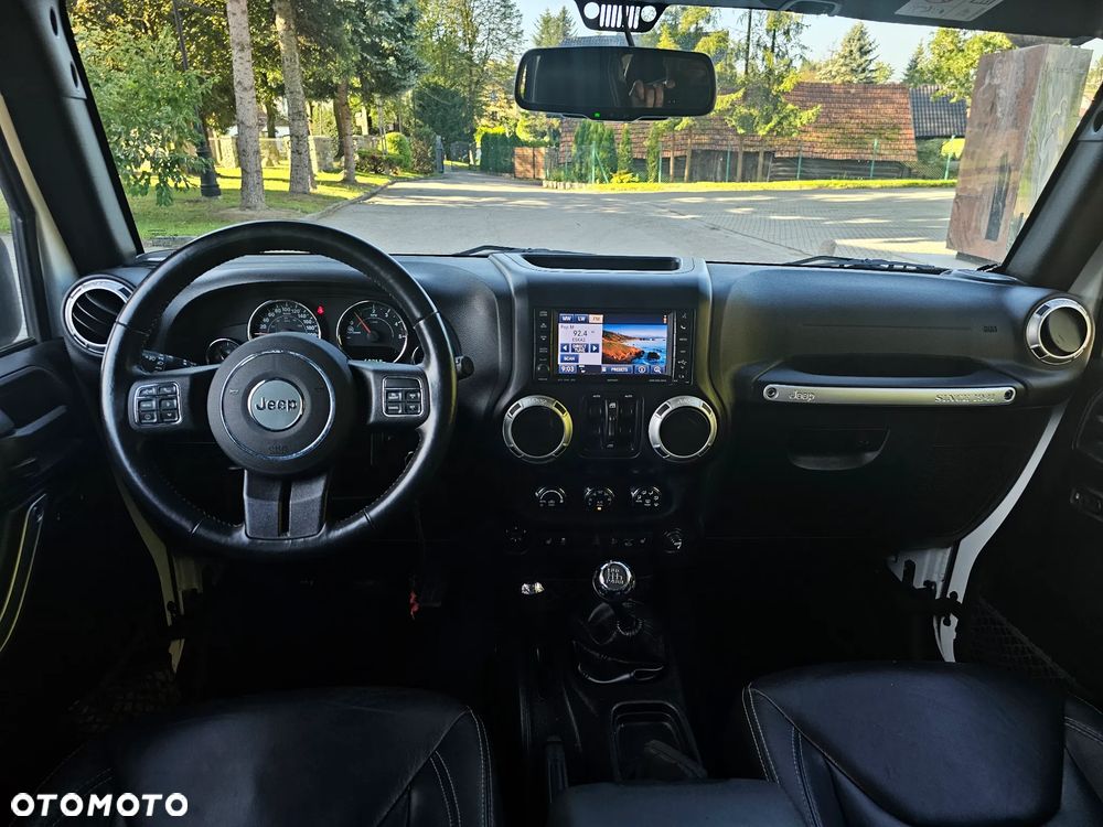 Jeep Wrangler - 8