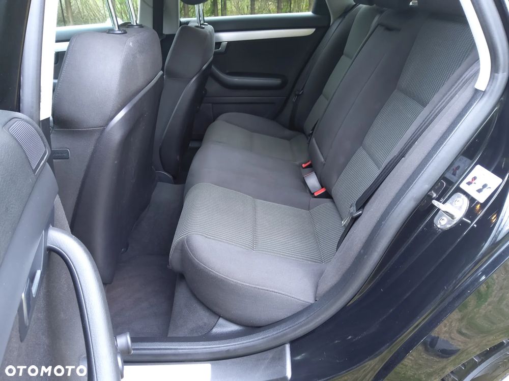 Audi A4 Avant 1.8T - 24