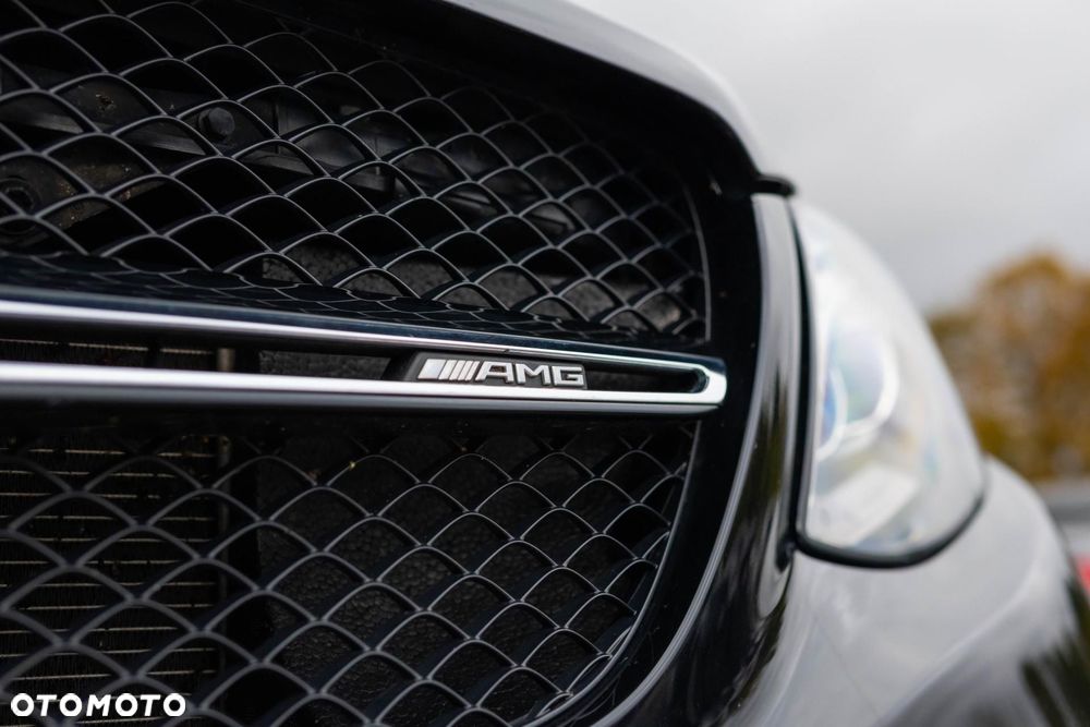 Mercedes-Benz GLE - 40