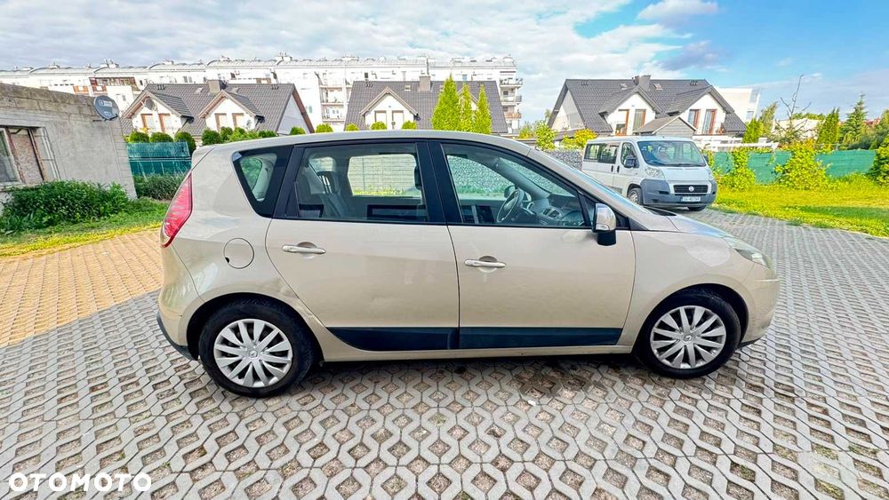 Renault Scenic - 2