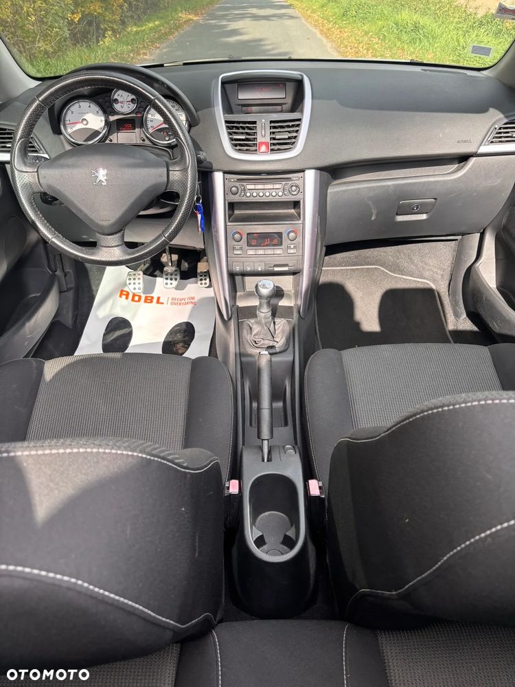 Peugeot 207 CC - 14