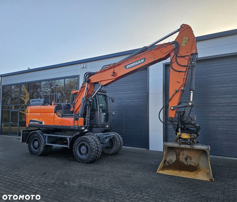 Doosan DX170W-5