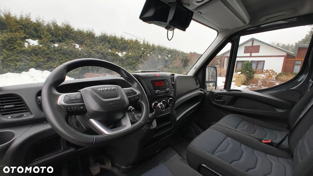 Iveco 35s18 - 23