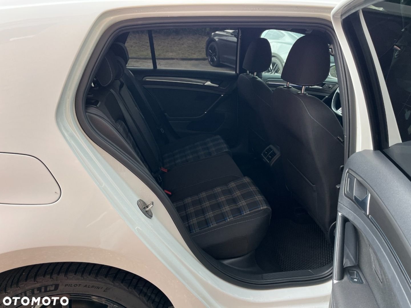 Volkswagen Golf VII 1.4 TSI Plug-In-Hybrid GTE - 26