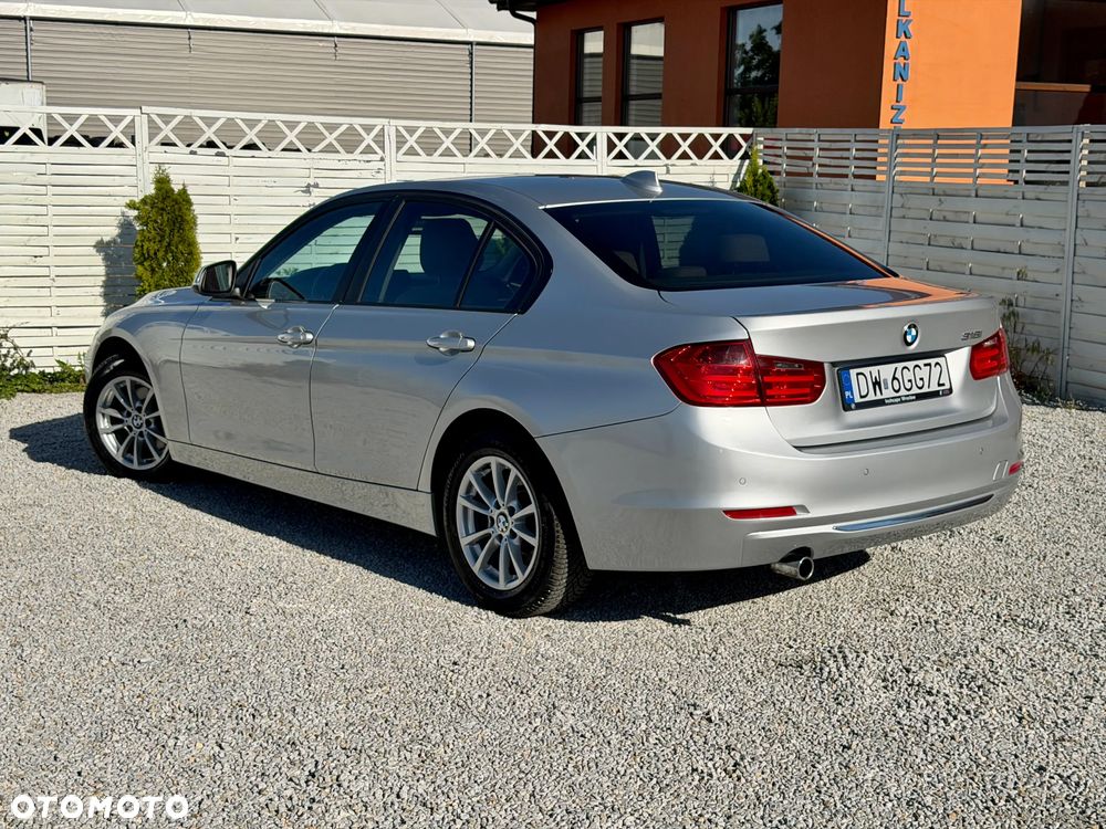 BMW Seria 3 316i - 2