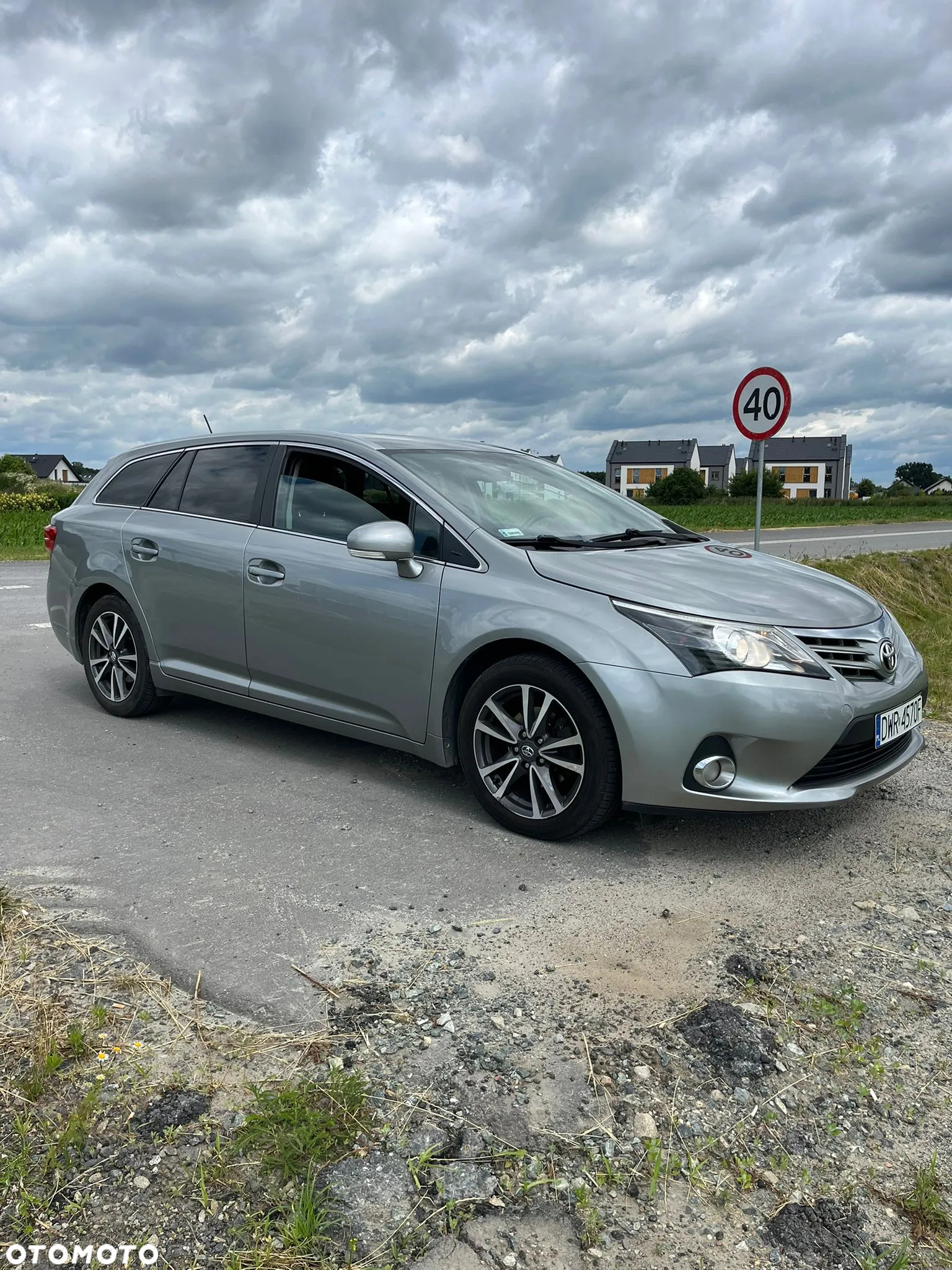 Toyota Avensis Combi 2.0 D-4D - 2