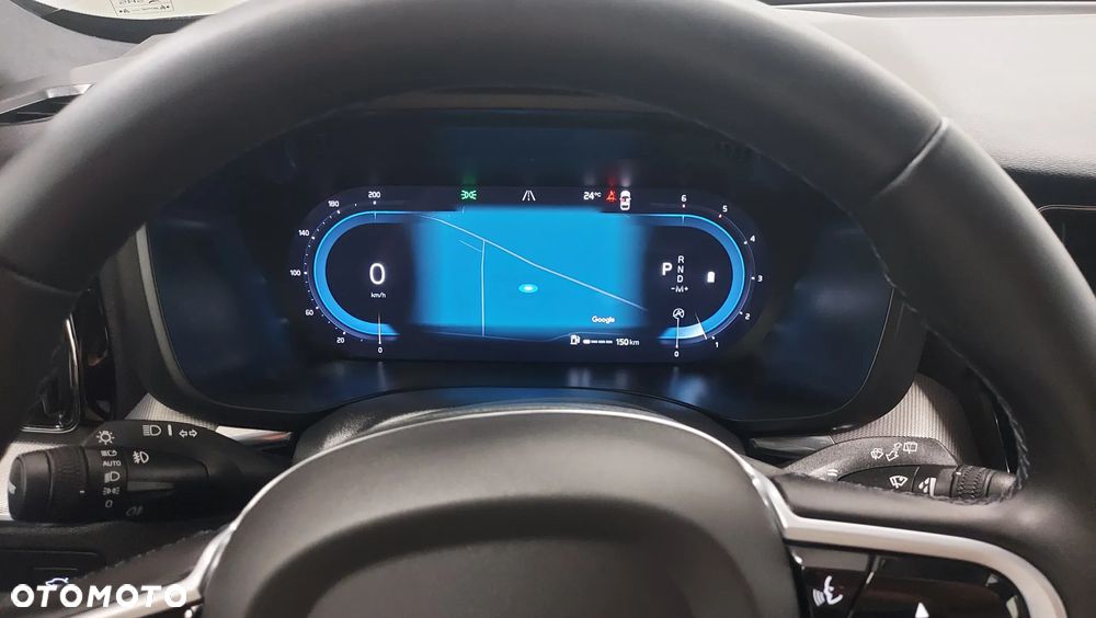 Volvo XC 60 B4 D Plus Dark - 22