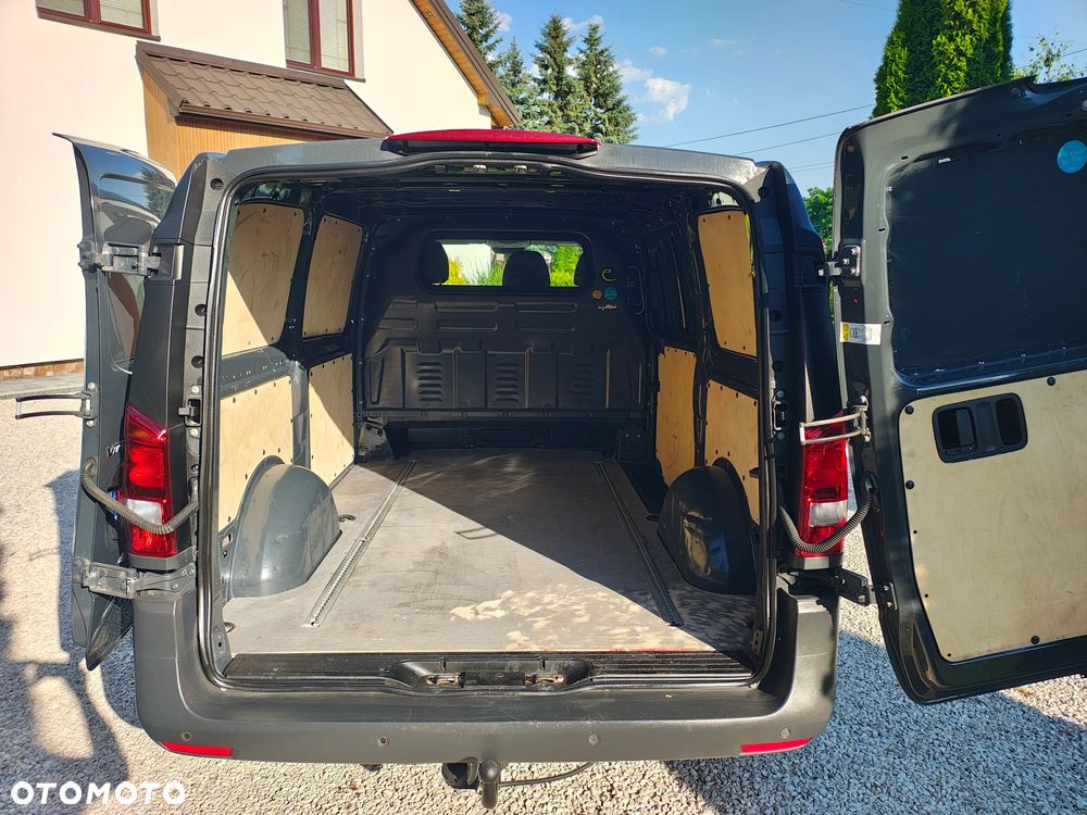 Mercedes-Benz VITO - 16