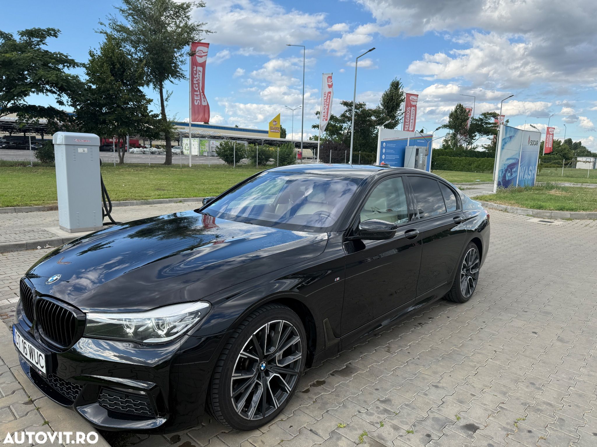 BMW Seria 7 730d xDrive MHEV - 1