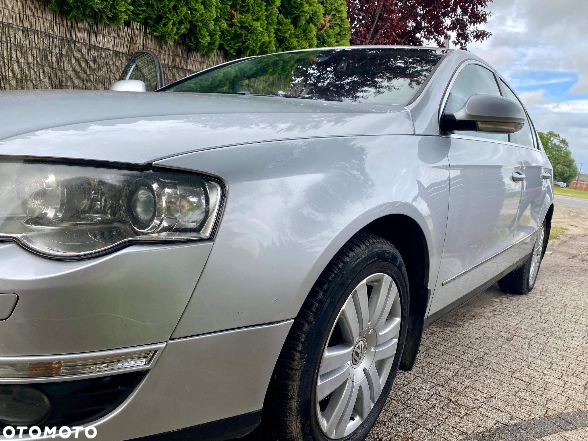 Volkswagen Passat - 4