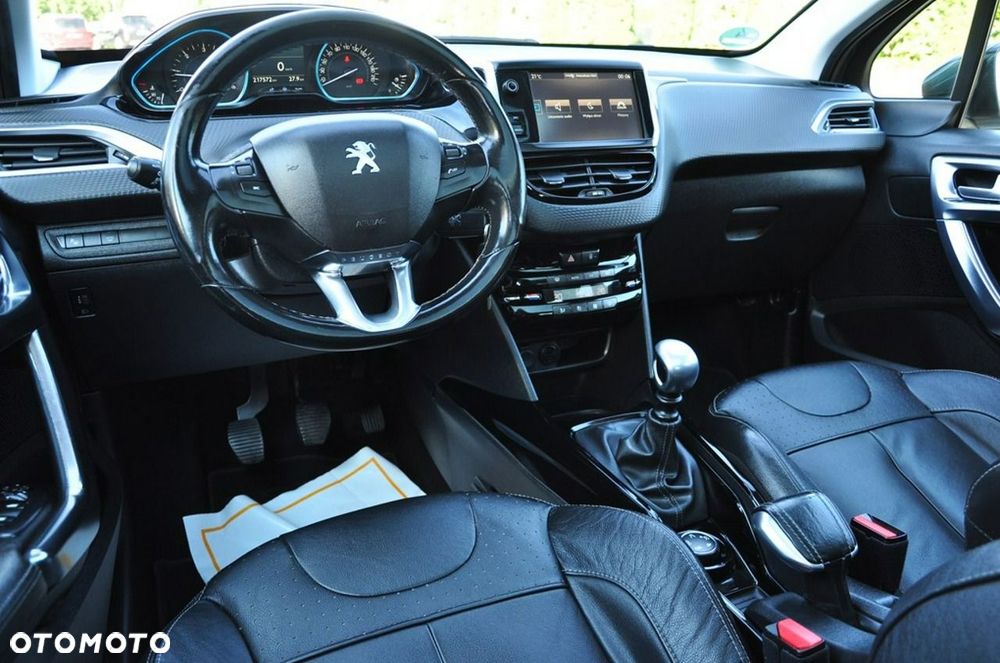 Peugeot 2008 - 36