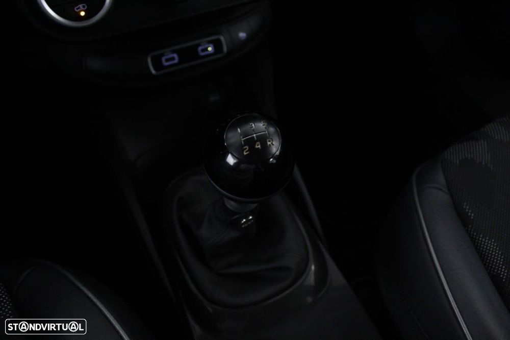 Fiat 500X 1.3 MJ Cross - 32