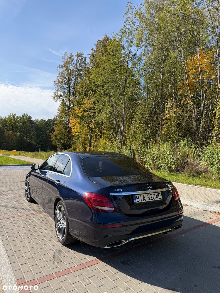 Mercedes-Benz Klasa E 300 9G-TRONIC - 7