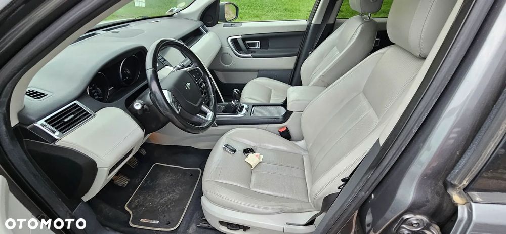 Land Rover Discovery Sport - 10