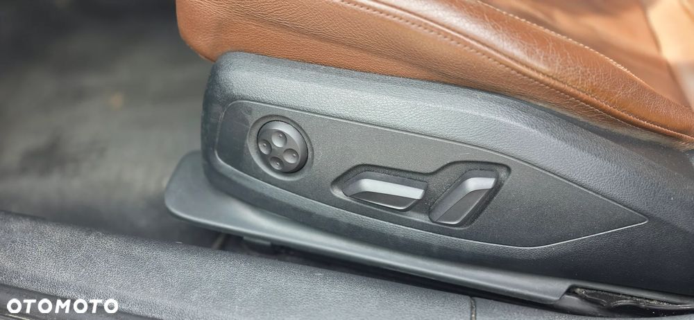 Audi A4 Avant 2.0 TDI S tronic quattro - 7