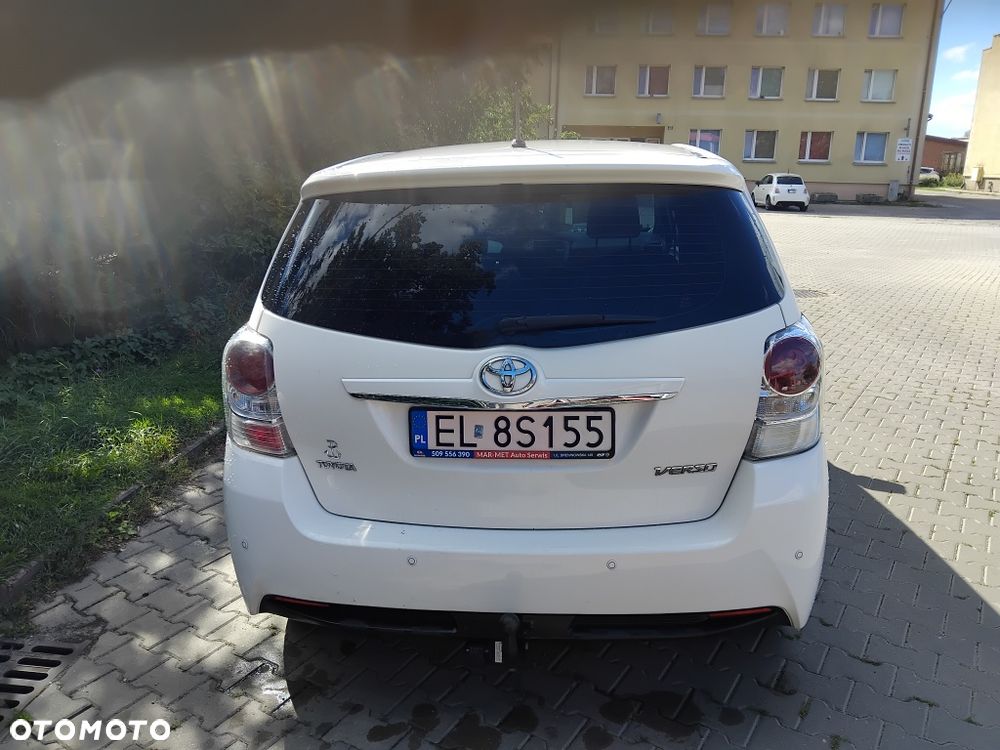 Toyota Verso - 5