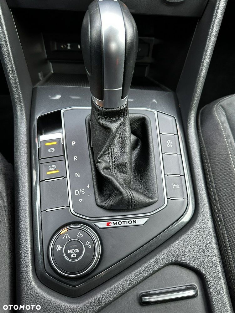 Volkswagen Tiguan 2.0 TDI SCR 4MOTION DSG Highline - 26