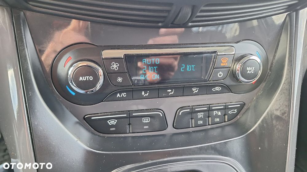 Ford Kuga 2.0 TDCi 4WD Titanium - 10